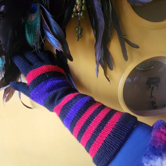 Vintage✨Rare 🛍️ Classic 🎁 Adrienne Vittadini 🎁 long, wool + acrylic gloves - Picture 2 of 7